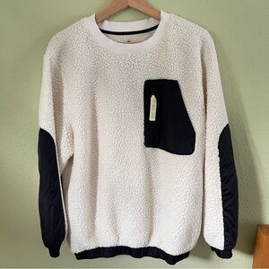 UGG Niko Sherpa Crewneck, Size Medium